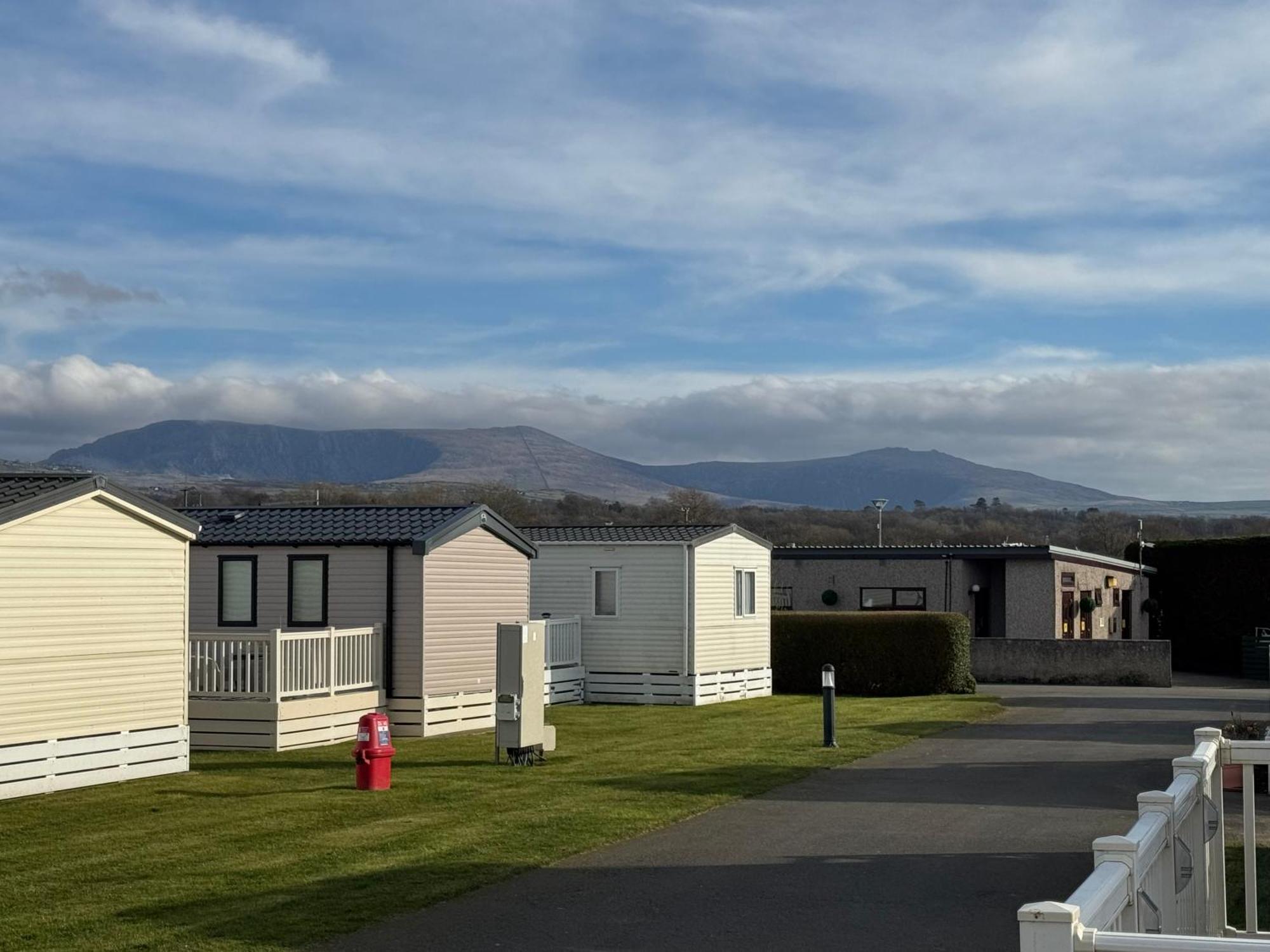 Snowdon View, White Tower Holiday Park Caernarfon Exterior photo